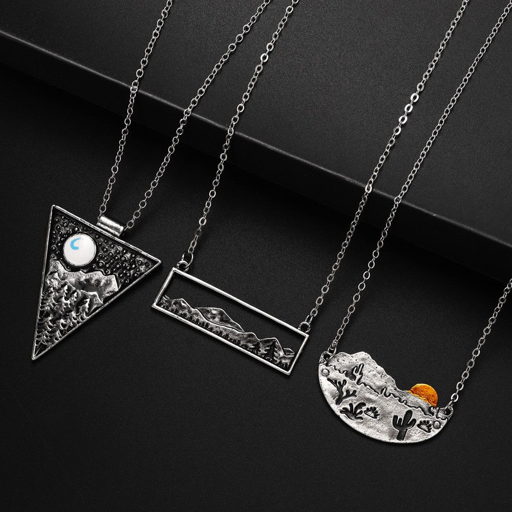 Collier avec pendentif en form - Travel Accessories Wholesale avis et prix