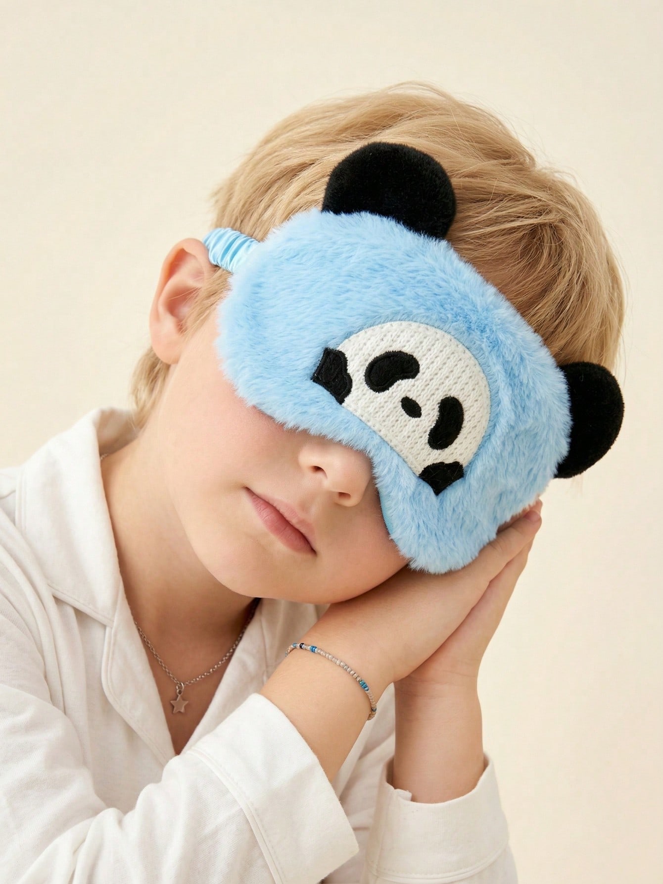 Masque de sommeil en peluche P - Travel Accessories Men avis et prix
