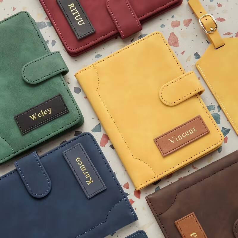 Porte-passeport en cuir person - Travel Accessories Hong Kong avis et prix